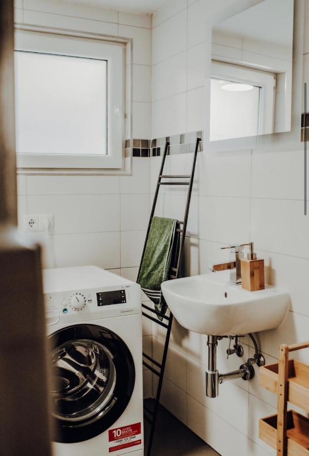 Mayen, Baeckerstr, Privatzimmer Nr1, Innenstadt, Naehe Nuerburgring & Burg Eltz, Gemeinschaftsbad Ngoại thất bức ảnh